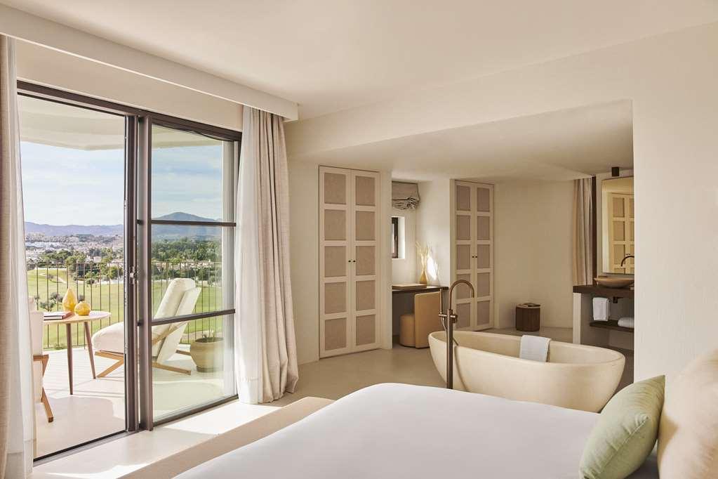 La Zambra Hotel By Hyatt Mijas Phòng bức ảnh